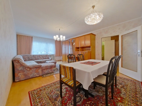 Living Room 004