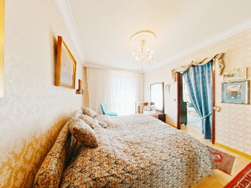 Bedroom Master