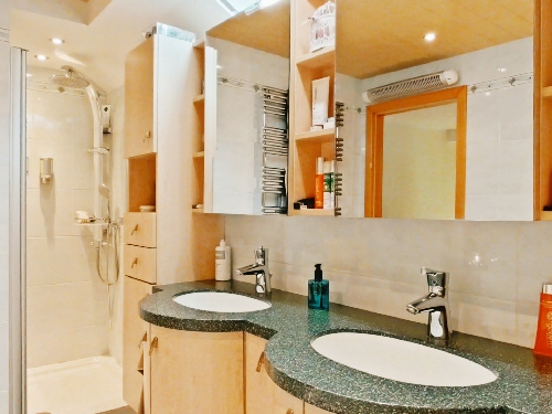 Bathroom 002