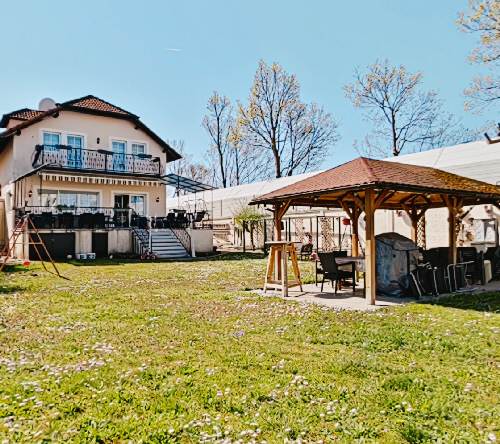 Villa + Garden