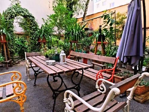 Housegarden_1