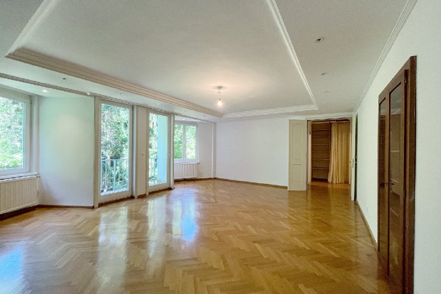 Natur und Ruhe im 19. Bezirk: <br/>5 Zimmerwohnung mit Garten und herrlichem Grünblick