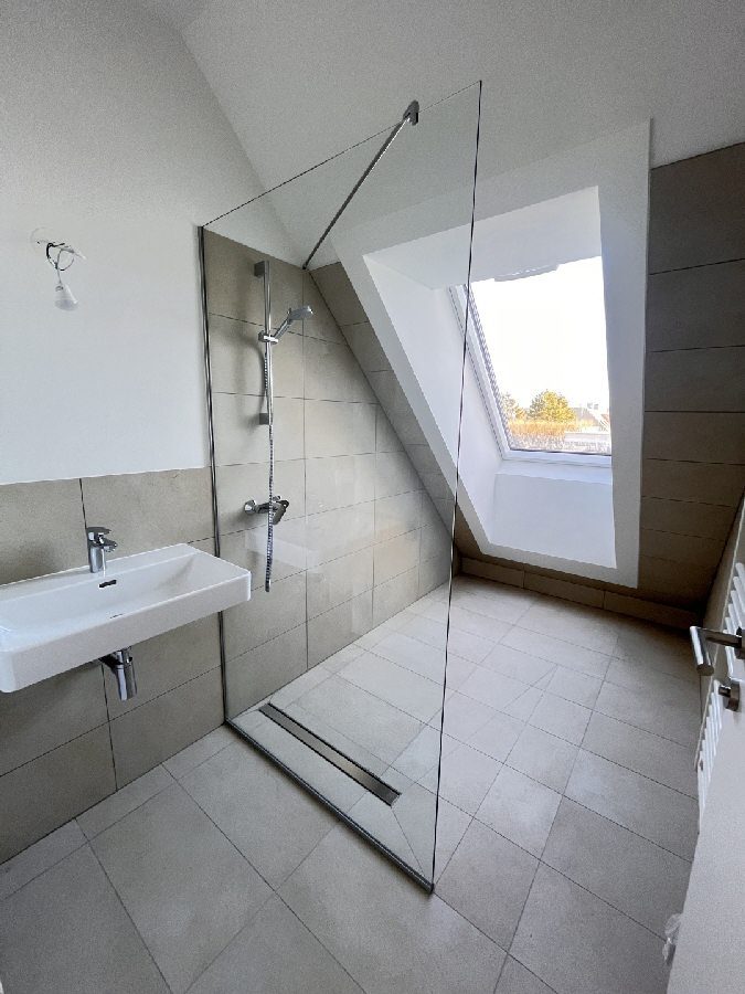 Neubau-Anlegerwohnung | VINCENT | Dachgeschoss mit Terrasse | aufstrebende Lage | Provisionsfrei!