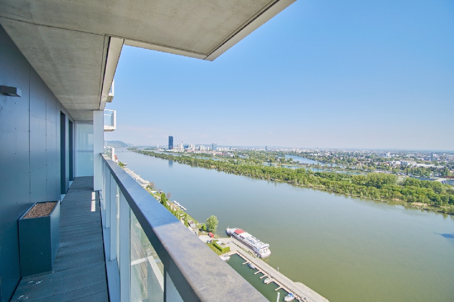 Grandioser Ausblick - Wohneleganz