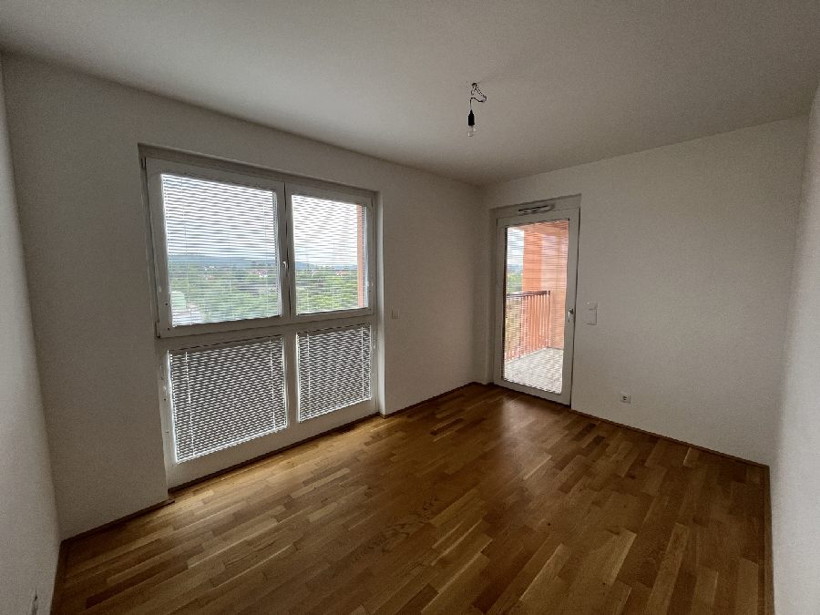 Charmante 2-Zimmer-Wohnung mit Loggia und schönem Ausblick 