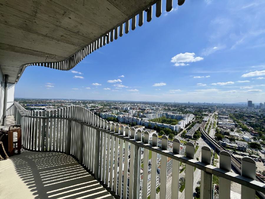 Exklusives Wohnen mit Panoramablick und zwei Terrassen im City Gate 