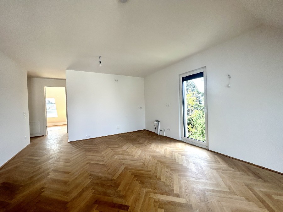 Exklusive Dachgeschosswohnung in Grünruhelage - zu verkaufen 