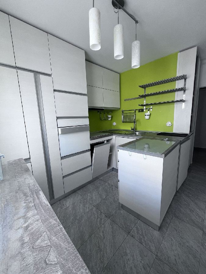 Ideal geteilte 3-Zimmerwohnung in zentraler Lage + Garagenstellplatz| gut angebunden | ruhig gelegen