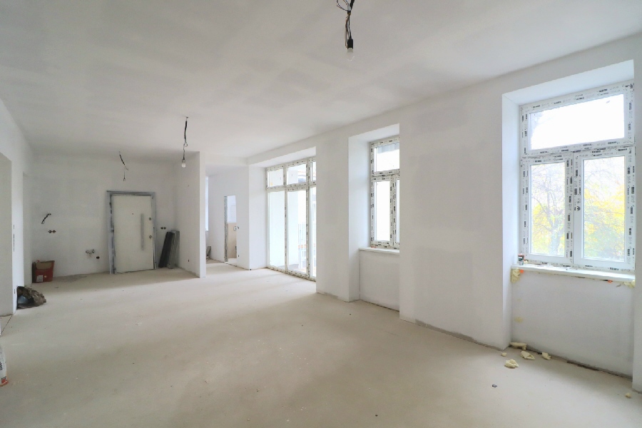 Altbaurenaissance mit Dachgeschossausbau- Nähe Kutschkermarkt