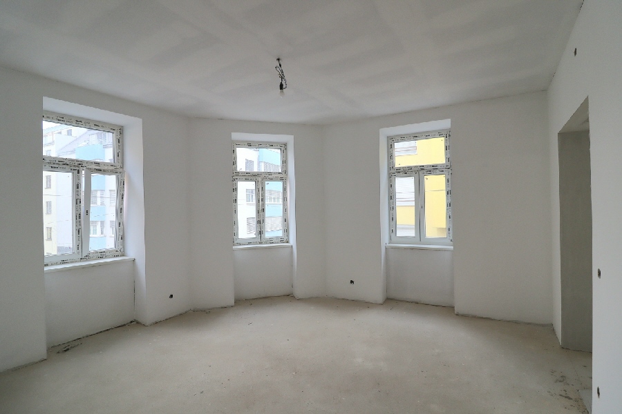 Altbaurenaissance- 3-Zimmer-Erstbezug mit Balkon - Nähe Kutschkermarkt  