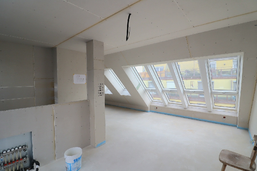 3 Zimmer - DG-Maisonette mit Terrasse - Nähe Kutschkermarkt