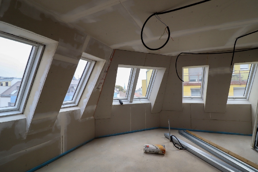 ,,Der Benediktiner‘‘ - Altbaurenaissance mit Dachgeschossausbau- Nähe Kutschkermarkt