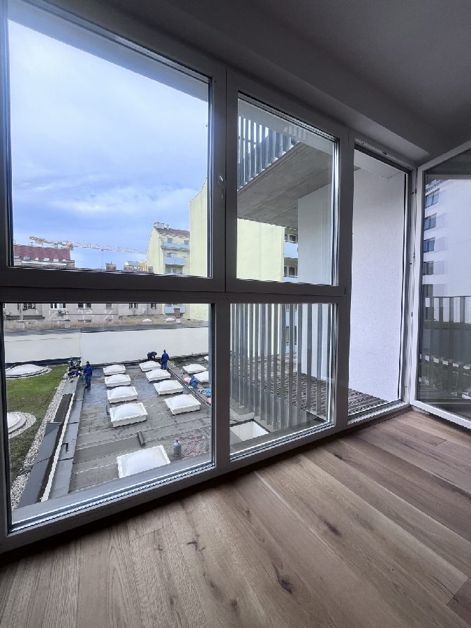 Anleger aufgepasst | Top 3-Zimmerwohnung mit Balkon an der U1 | Erstbezug