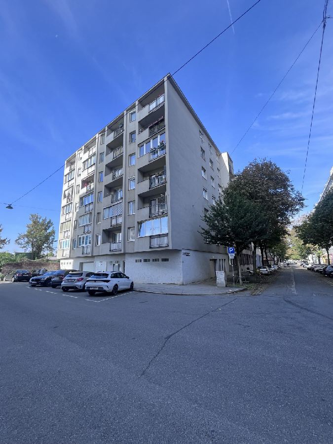 ANLEGER & BASTLER aufgepasst - 2-Zimmerwohnung im 6.Liftstock und schönem Fernblick!