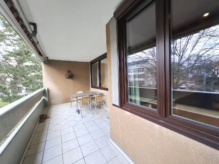 Grünblick Loggia & Garage