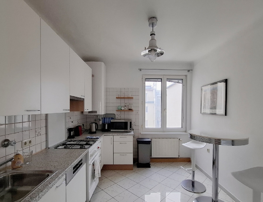 Oper & Kärnterstraße ums Eck!