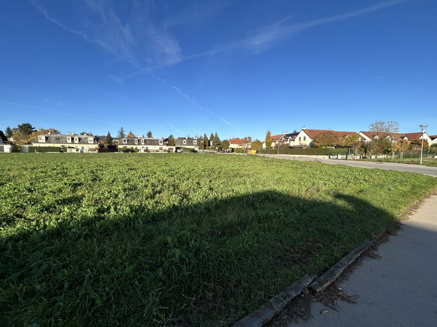 "Aufgeschlossener Baugrund mit 2298m&sup2; in der Theresienau in Perchtoldsdorf" 