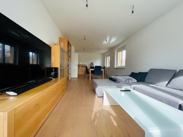 Geniale großzügige Wohnung mit 32 m² Terrasse mit Ganztagessonne in Grünruhelage