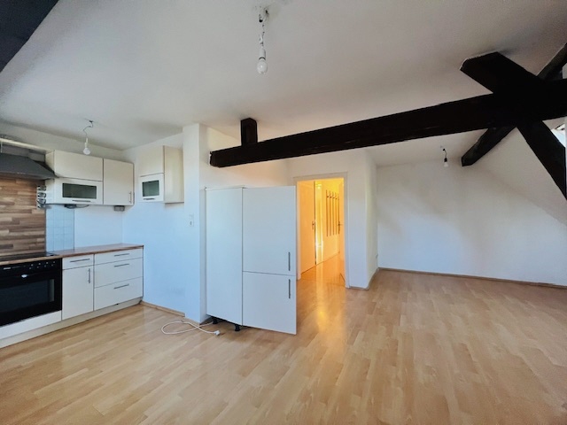 2-3 Zimmerwohnung mit Parkplatz in der Baiernstrasse!