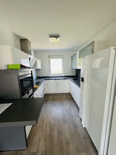 Willkommen im neuen Zuhause – modernes Kohlbacher Eckreihenhaus mit Garten, Pool & Carport!