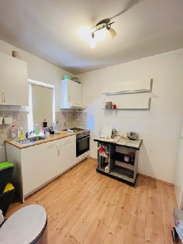2 Zimmer Wohnung in der Mitterstrasse mit Parkplatz!