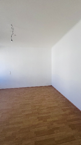 Provisionsfrei für den Mieter! Die perfekte Single oder Studentenwohnung in der Karlauerstrasse!