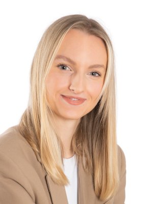 <b>Alina Strobl, MA</b>